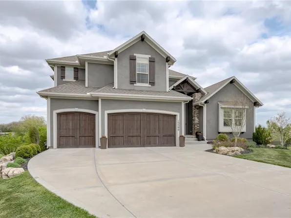 15500 Chadwick St, Overland Park, KS 66224