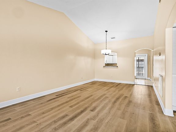 3rd image of 4167 Castilla Cir APT 202