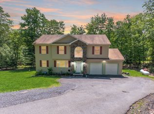 59 Coach Rd, Stroudsburg, PA 18360