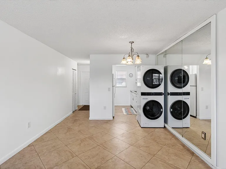 600 SW 2nd Ave #240 — Photo 35