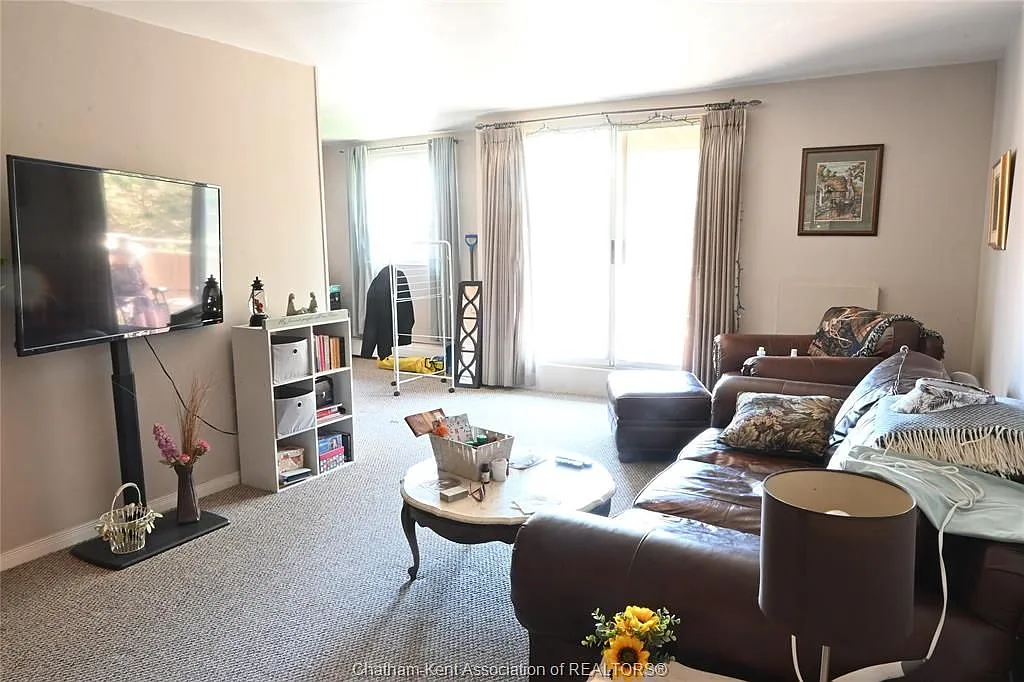 2 bed, $1,500 — Photo 2
