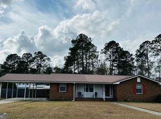 60 E Bruce St, Mc Rae, GA 31055