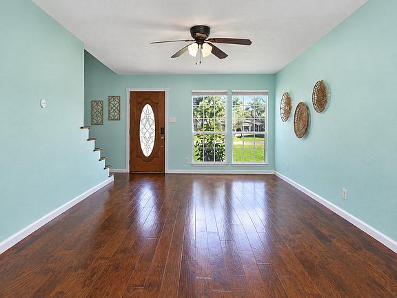 4th image of 3107 Edgewood Dr