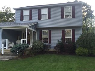 20 Easton Dr, Sicklerville, NJ 08081