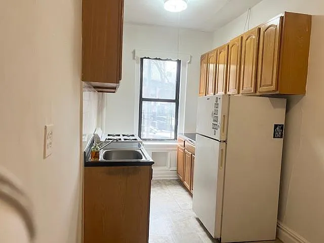 3063 Roberts Ave #3G — Photo 2