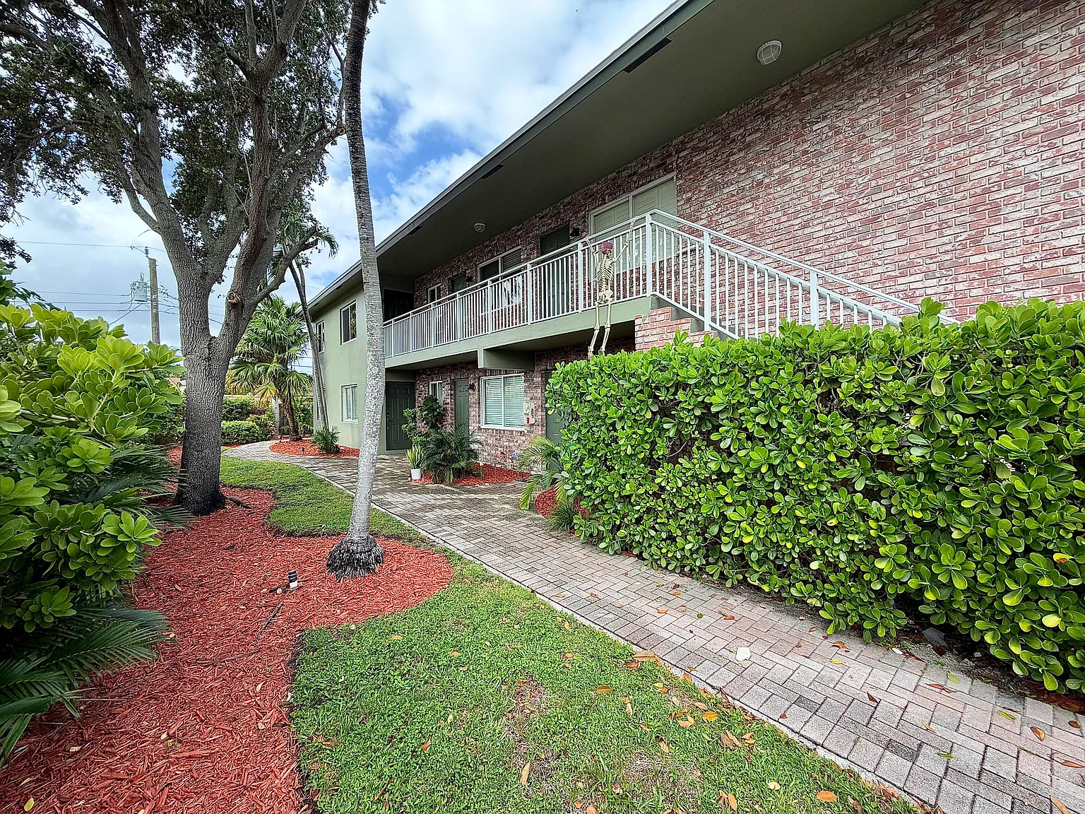1 bed, 1.0 bath, 613 sqft, $1,675 — Photo 1