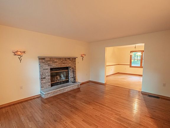 4th image of 315 Walden Dr
