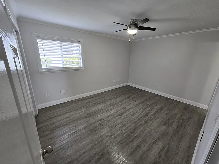 4382 Shadow Crest Pl — Photo 5