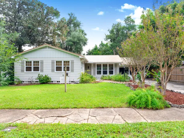 411 S 19th St, Palatka, FL 32177