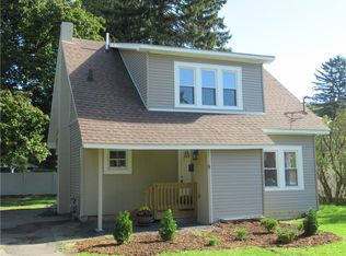 9 Cross St, Port Jervis, NY 12771