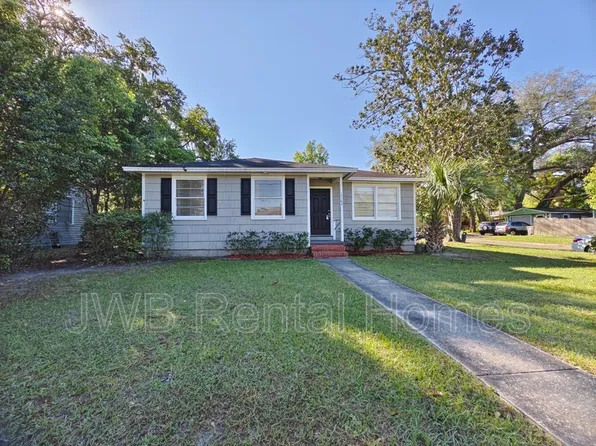 1164 Glencarin St, Jacksonville, FL 32208
