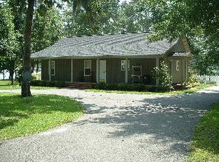 1308 S Mill St, Manning, SC 29102