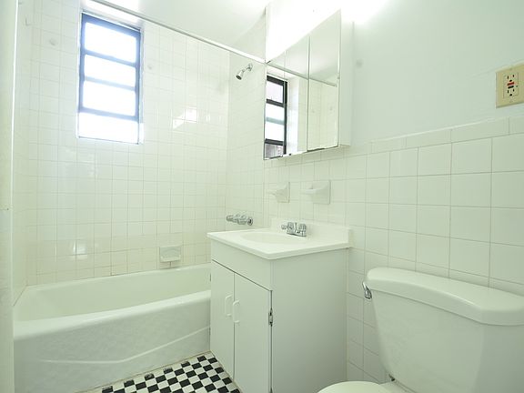 4th image of 3720 77th St #2F