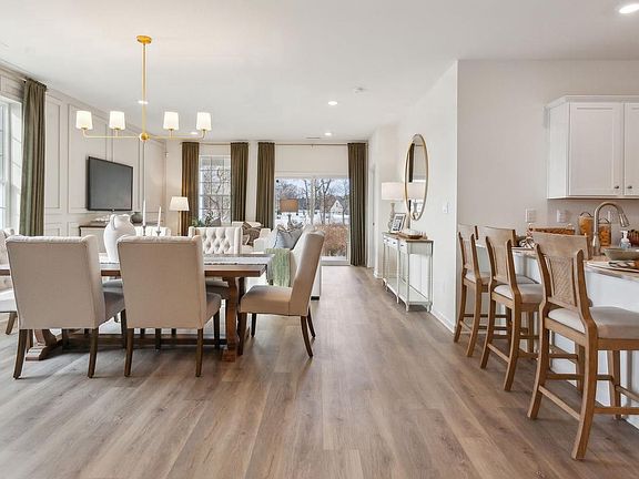 3rd image of 182 Delhaas Cir