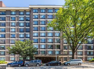 2501 Calvert St NW APT 901, Washington, DC 20008