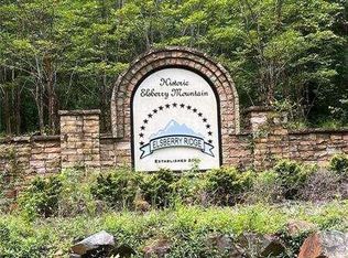 4 Elsberry Ridge Dr, Dallas, GA 30132