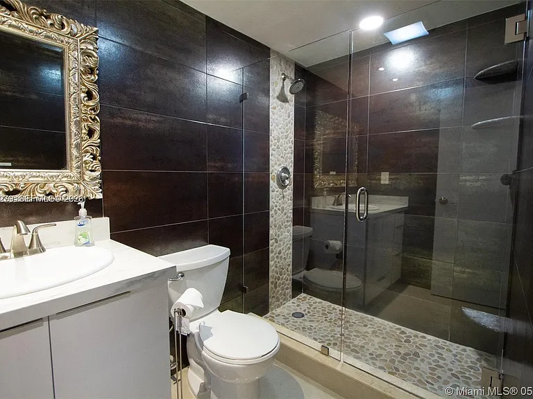 3801 S Ocean Dr #Penthouse 16S — Photo 19