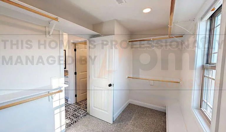 576 Dexter Dr — Photo 32