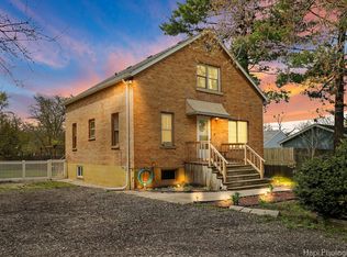 4817 Roberts Rd, McHenry, IL 60051