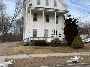 35 Pleasant St APT 3, Westerly, RI 02891