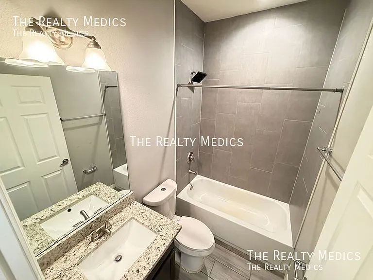 491 Ixora Ave NW — Photo 23