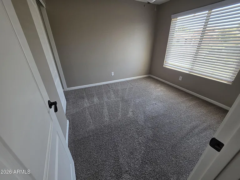2442 E Nathan Way — Photo 33