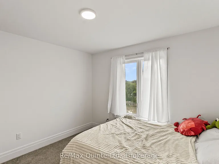 107 Buchanan Ave — Photo 29