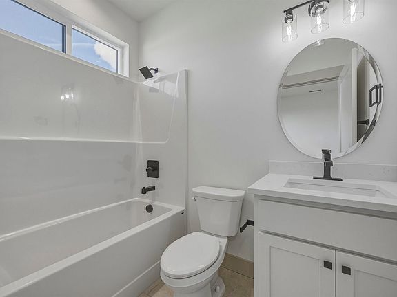 3rd image of 2339 Lariat Ln