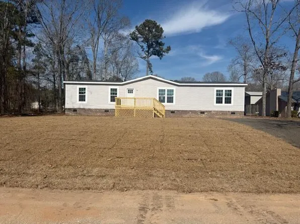 1446 Litzler Dr, Manning, SC 29102