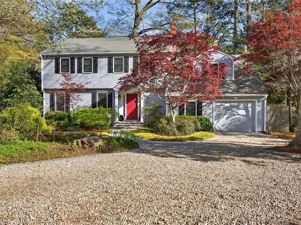 218 Fishneck Landing Rd, Yorktown, VA 23692