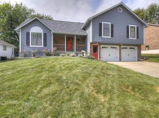 2116 N Dover St, Independence, MO 64058