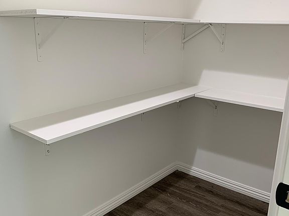 Walk in pantry off of kitchen