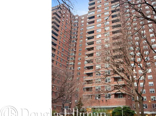 570 Grand Street image 1 of 14