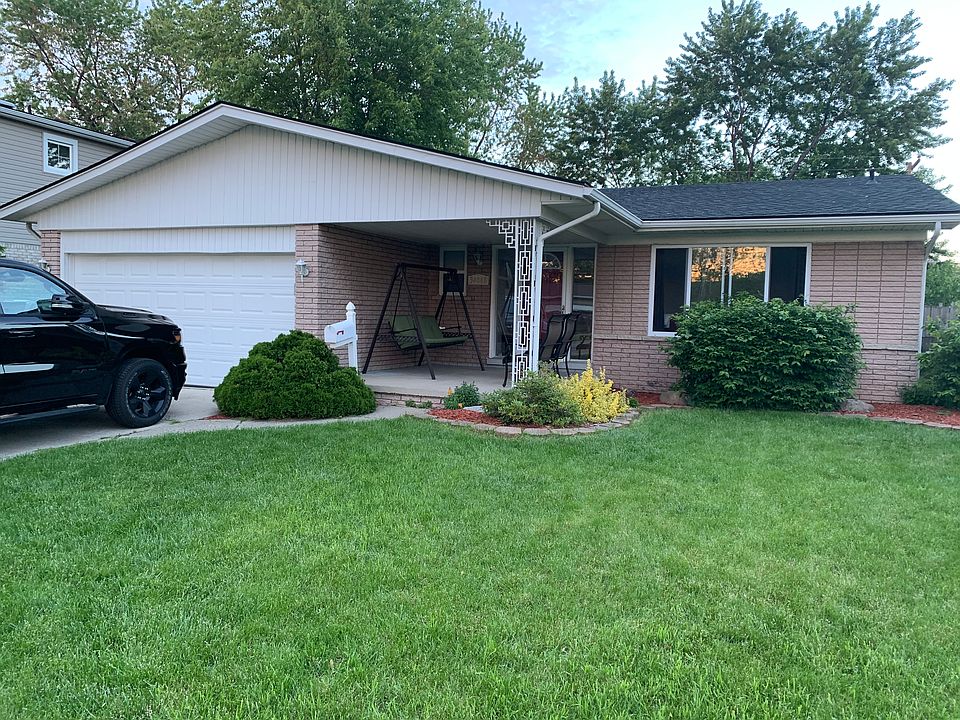 1st image of 34868 Amsterdam Dr
