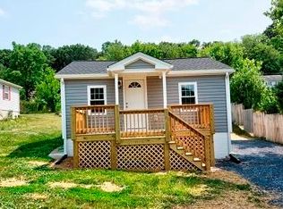 60 Breezewood Dr, Staunton, VA 24401