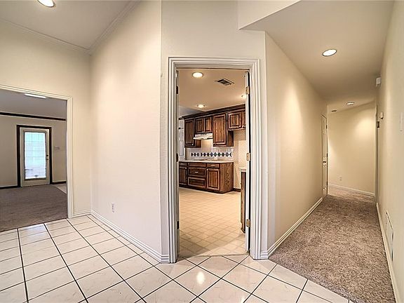 4th image of 3612 Marianne Cir