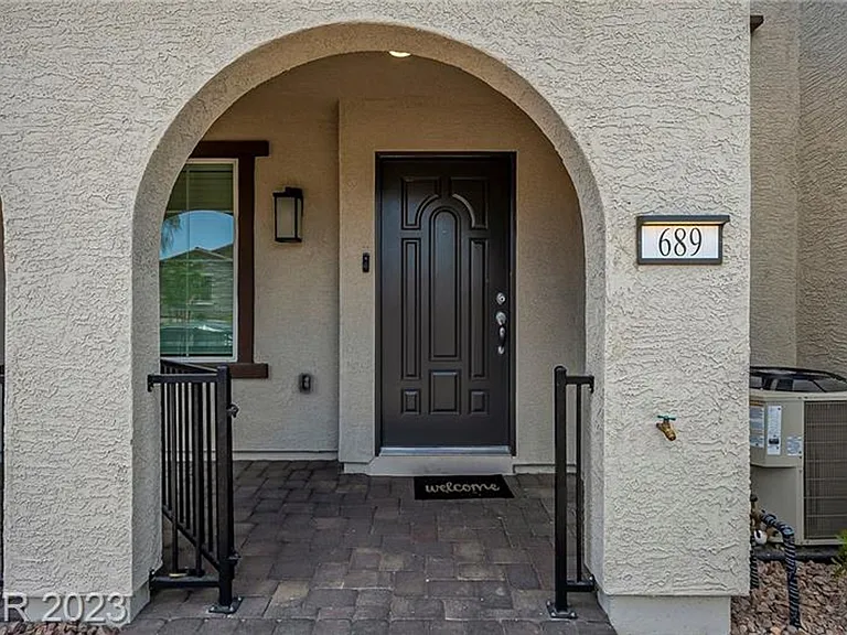689 Omaggio Pl — Photo 2