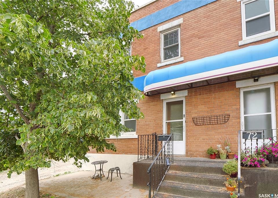 1st image of 70 Caribou STREET E