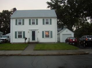 174 Littlefield St, Pawtucket, RI 02861