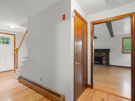 4th image of 27 Albion Ln