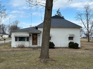 402 E Freemont St, Tower Hill, IL