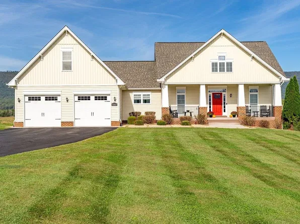 6869 E Point Rd, Elkton, VA 22827