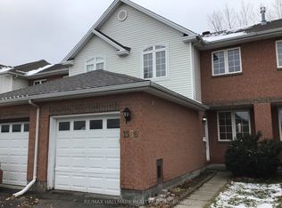 1586 Duplante Ave, Ottawa, ON K4A4A1