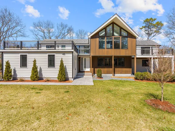 46 Greensward Circle, Mashpee, MA 02649
