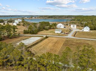 113 Jade St, Beaufort, NC 28516