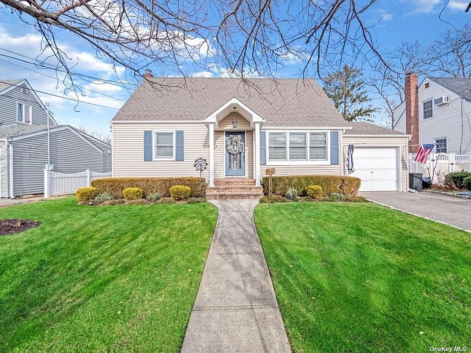 3757 New York Avenue, Seaford, NY 11783 Zillow