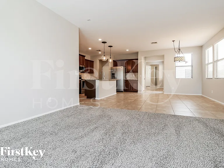 23781 W Hammond Ln — Photo 4