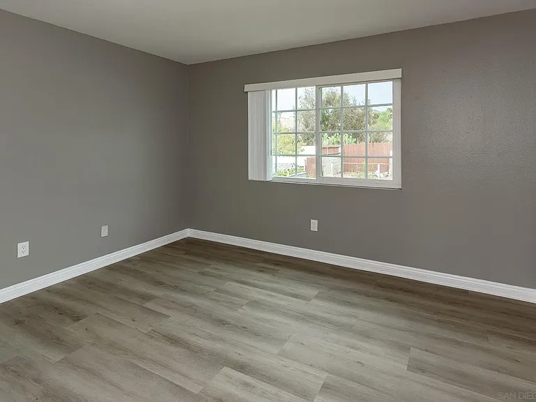 1045 Fuchsia Ln — Photo 24