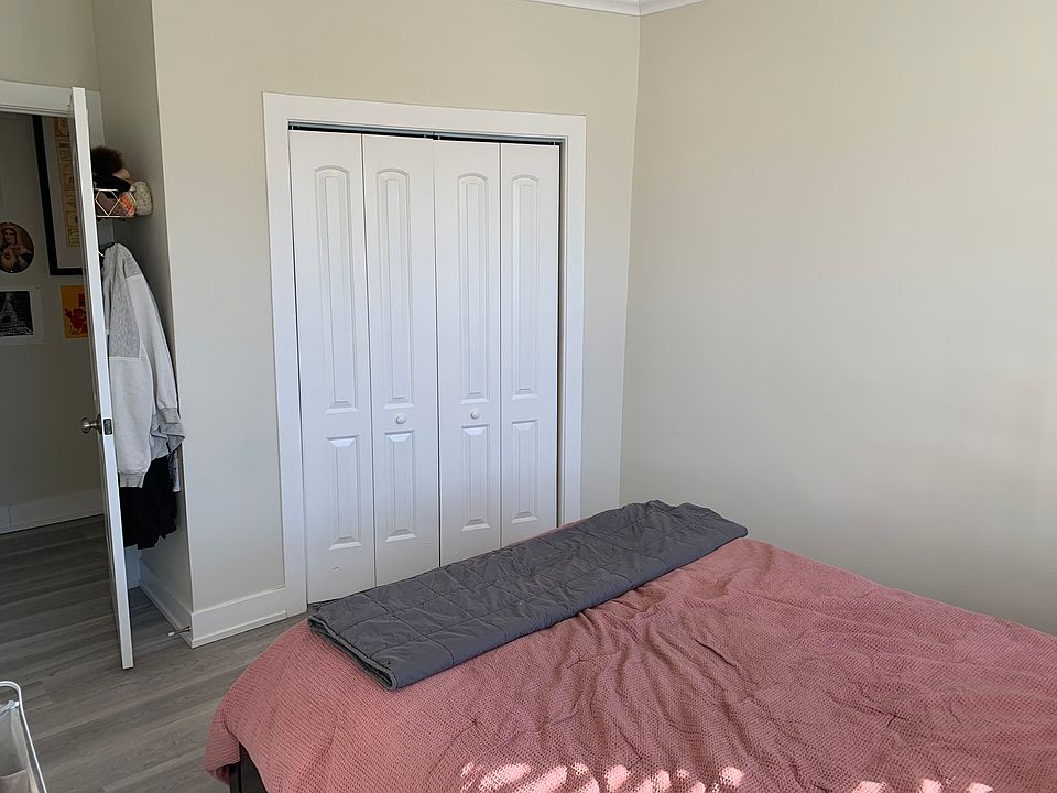 1st image of 3817-19 N Greenview Ave #3EW
