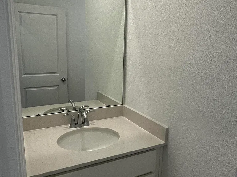 611 Holly Lakes Dr — Photo 14